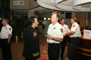 Chief_Esparza_Swearing_In_11_27_06_016.jpg