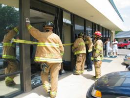 8_21_07MVA_StoreFront_003.jpg