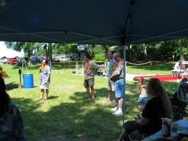 FD_Picnic_4_28_07_200.jpg