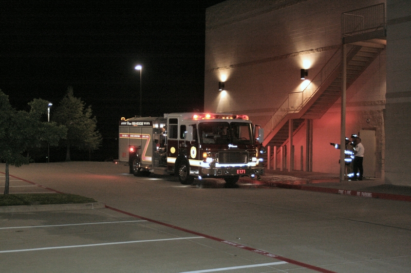 4-27-07WaterFlowCinemark_005.JPG