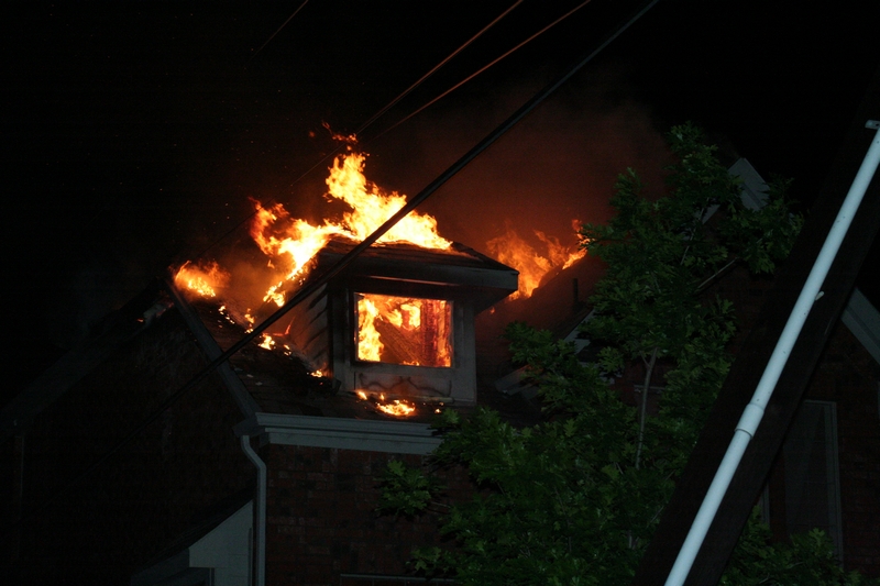 5-2-07HouseFirePragerPortLn 002.JPG