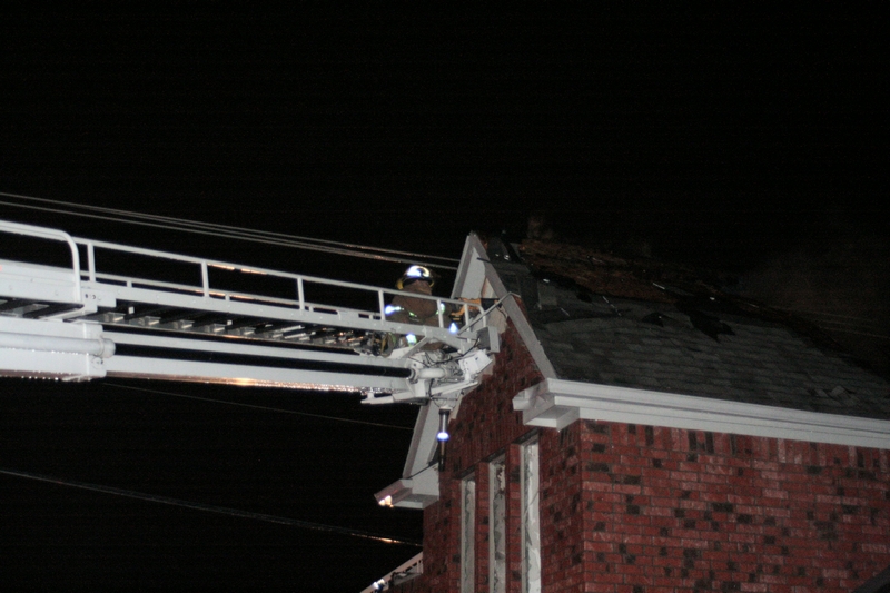 5-2-07HouseFirePragerPortLn 122.JPG