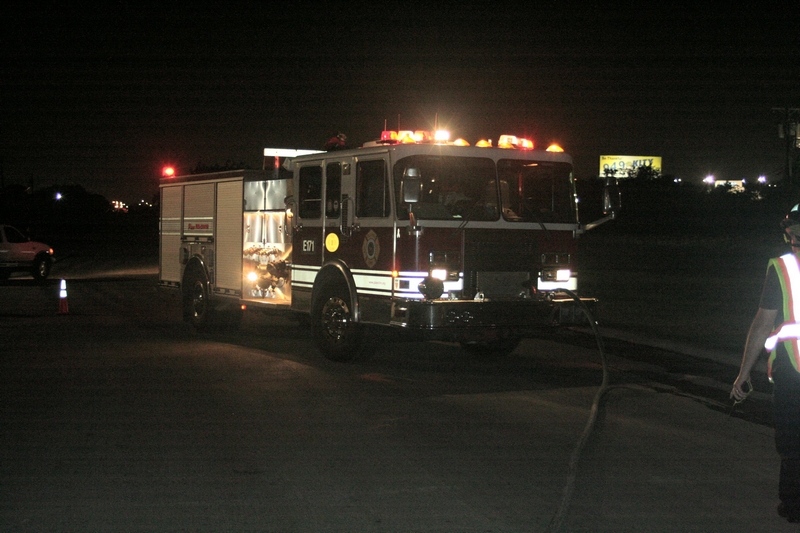 5-5-07_TruckFire_5200_Central_014.JPG